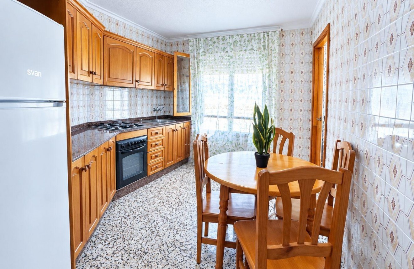 D'occasion - Appartement -
Torrevieja - Acequion