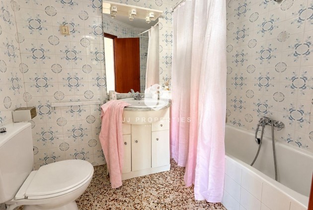 D'occasion - Appartement -
Torrevieja - Acequion