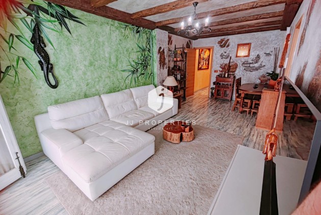D'occasion - Appartement -
Torrevieja - Acequion