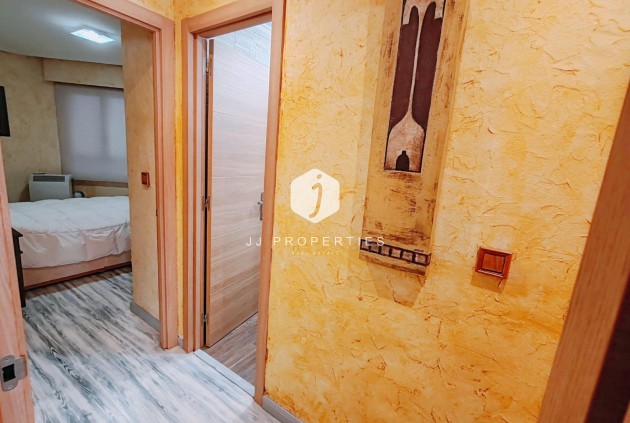 D'occasion - Appartement -
Torrevieja - Acequion