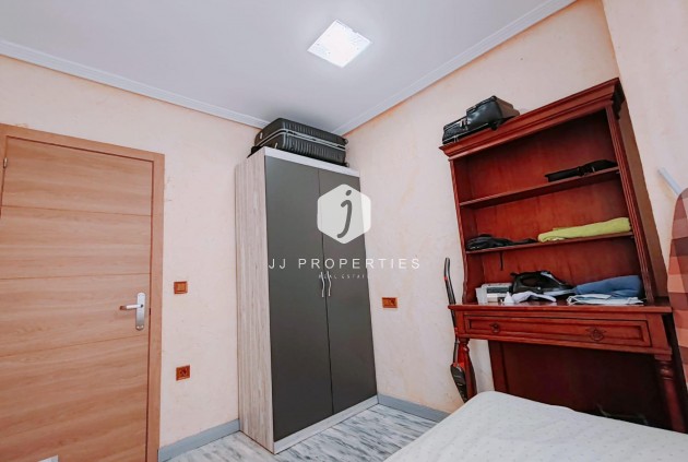 D'occasion - Appartement -
Torrevieja - Acequion