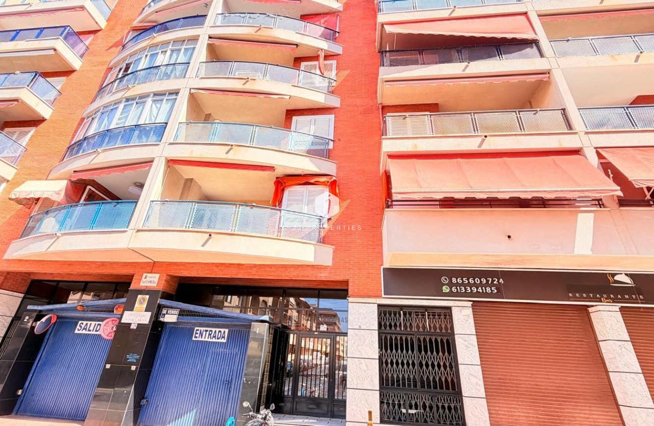 D'occasion - Appartement -
Torrevieja - Acequion