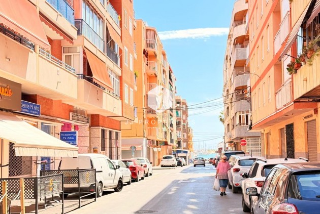 D'occasion - Appartement -
Torrevieja - Acequion