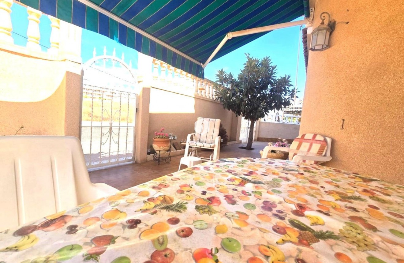 D'occasion - Villa -
Torrevieja - Los Balcones - Los Altos del Edén