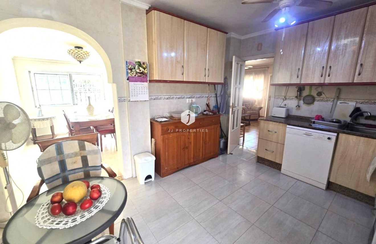 D'occasion - Villa -
Torrevieja - Los Balcones - Los Altos del Edén
