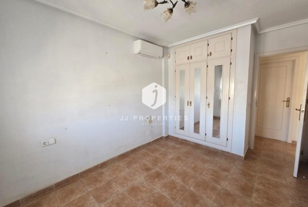 D'occasion - Villa -
Torrevieja - Los Balcones - Los Altos del Edén