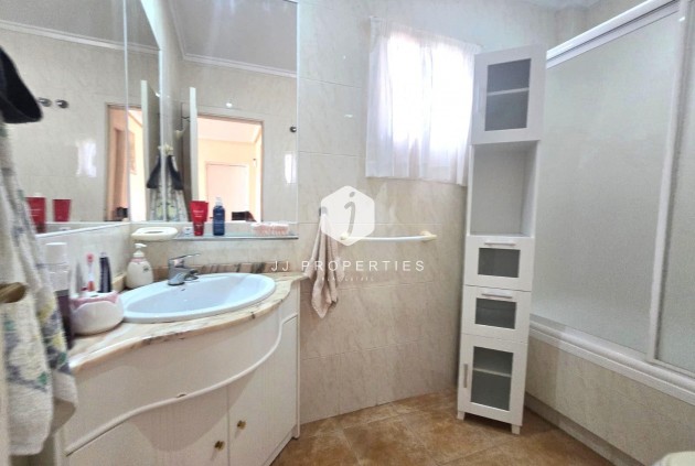 D'occasion - Villa -
Torrevieja - Los Balcones - Los Altos del Edén