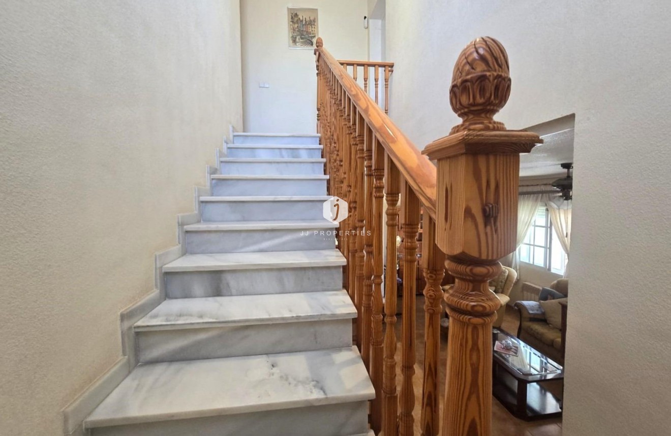 D'occasion - Villa -
Torrevieja - Los Balcones - Los Altos del Edén