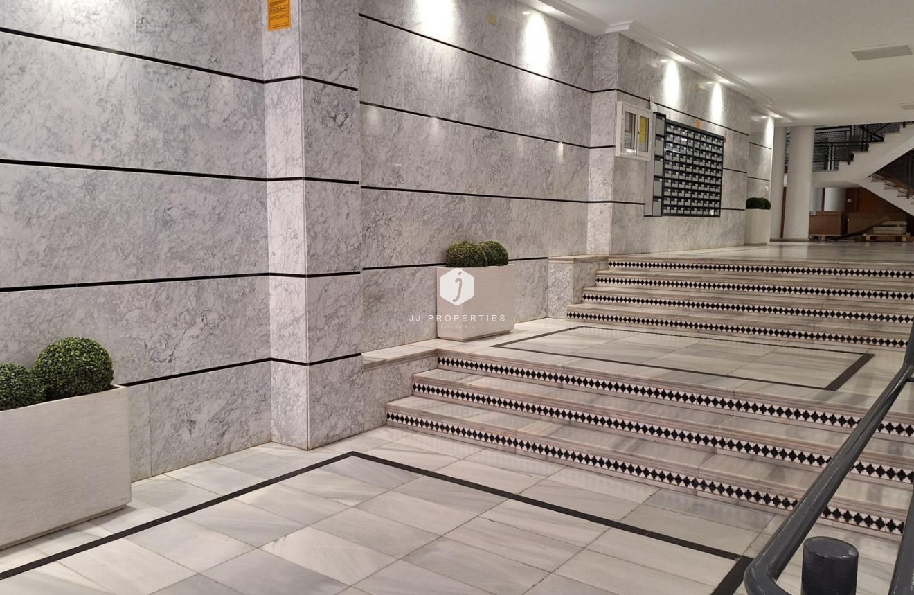 Resale - Apartment / flat -
Torrevieja - Acequion