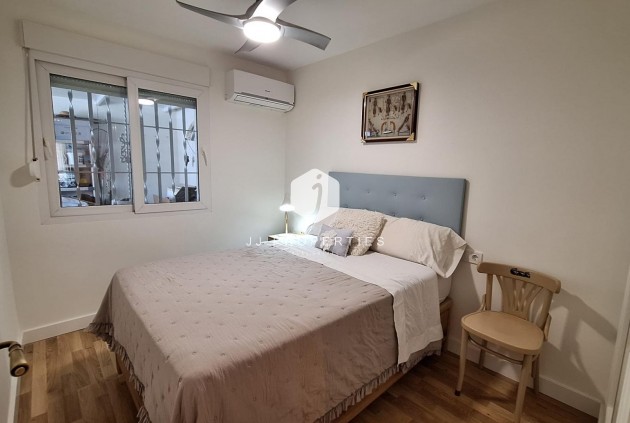 Z drugiej ręki - Villa -
Torrevieja - Los Balcones - Los Altos del Edén