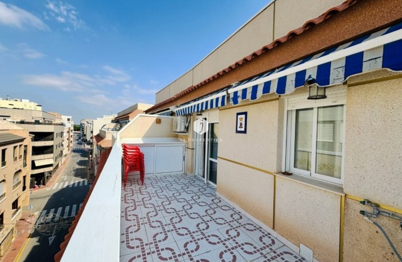D'occasion - Attique -
La Mata - Costa Blanca