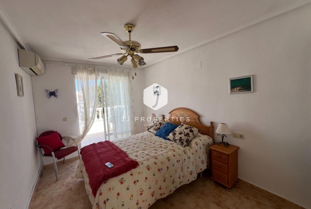 Segunda mano - Chalet -
Torrevieja - San luis