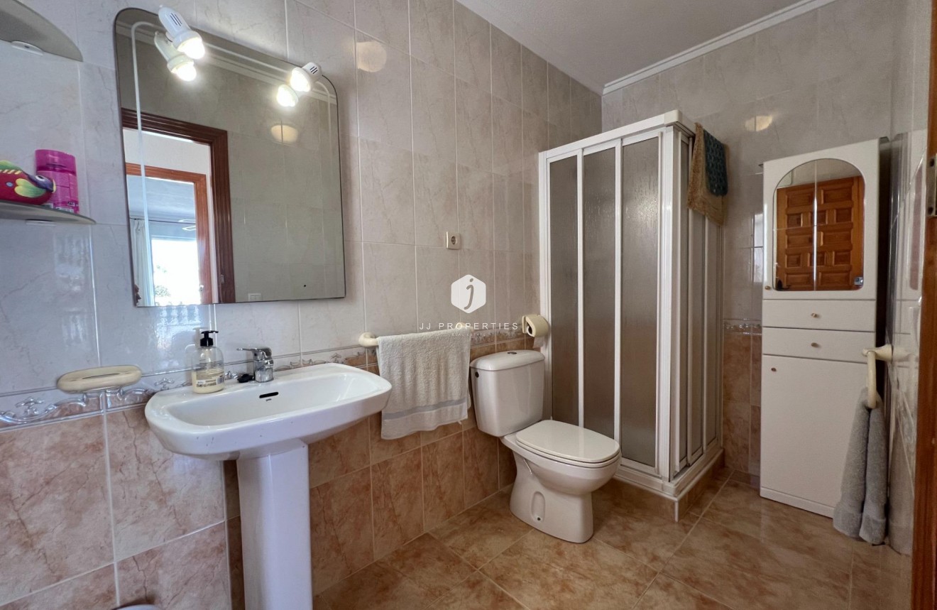 Segunda mano - Chalet -
Torrevieja - San luis