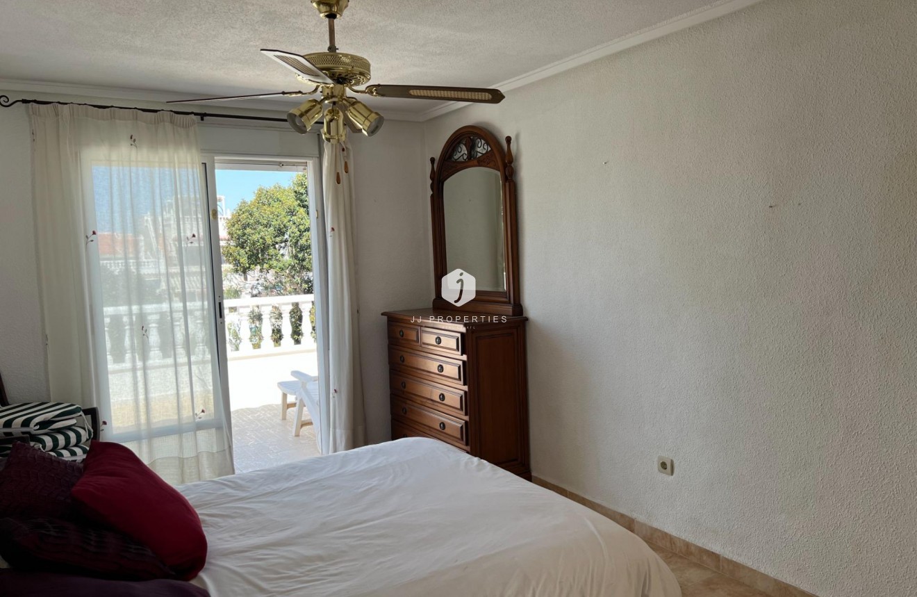 Segunda mano - Chalet -
Torrevieja - San luis