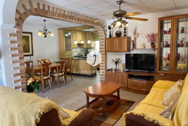 Segunda mano - Chalet -
Torrevieja - San luis