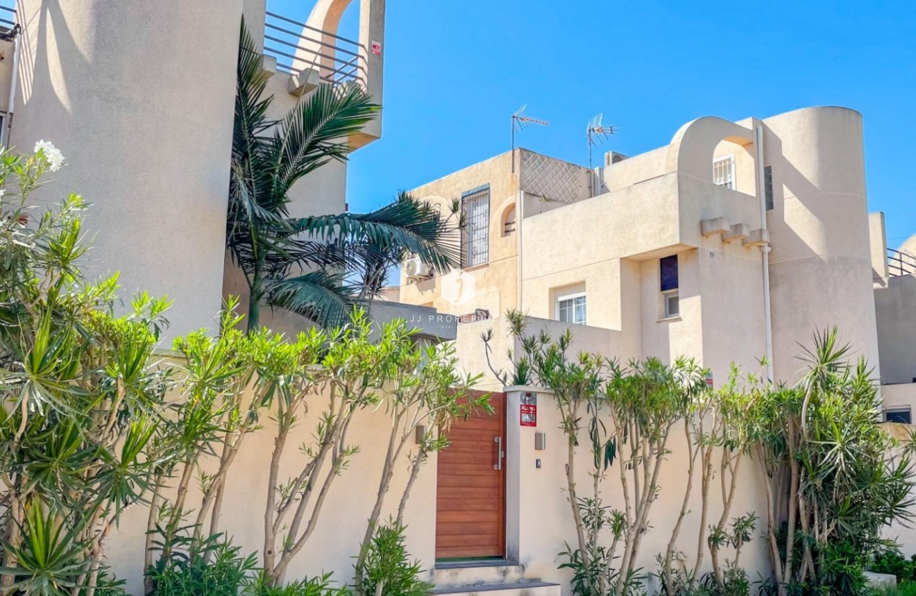 Tweedehands - Chalet -
Torrevieja - Costa Blanca