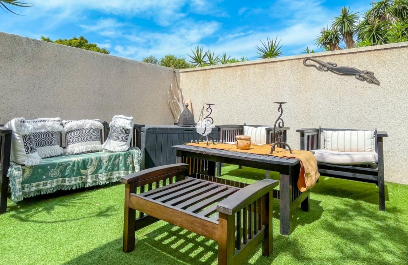 Tweedehands - Chalet -
Torrevieja - Costa Blanca