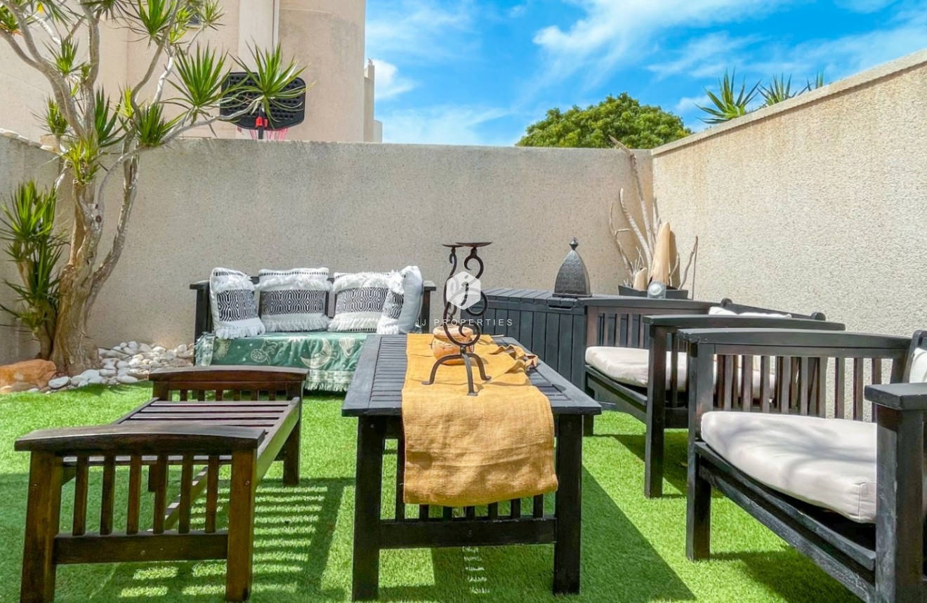 Tweedehands - Chalet -
Torrevieja - Costa Blanca