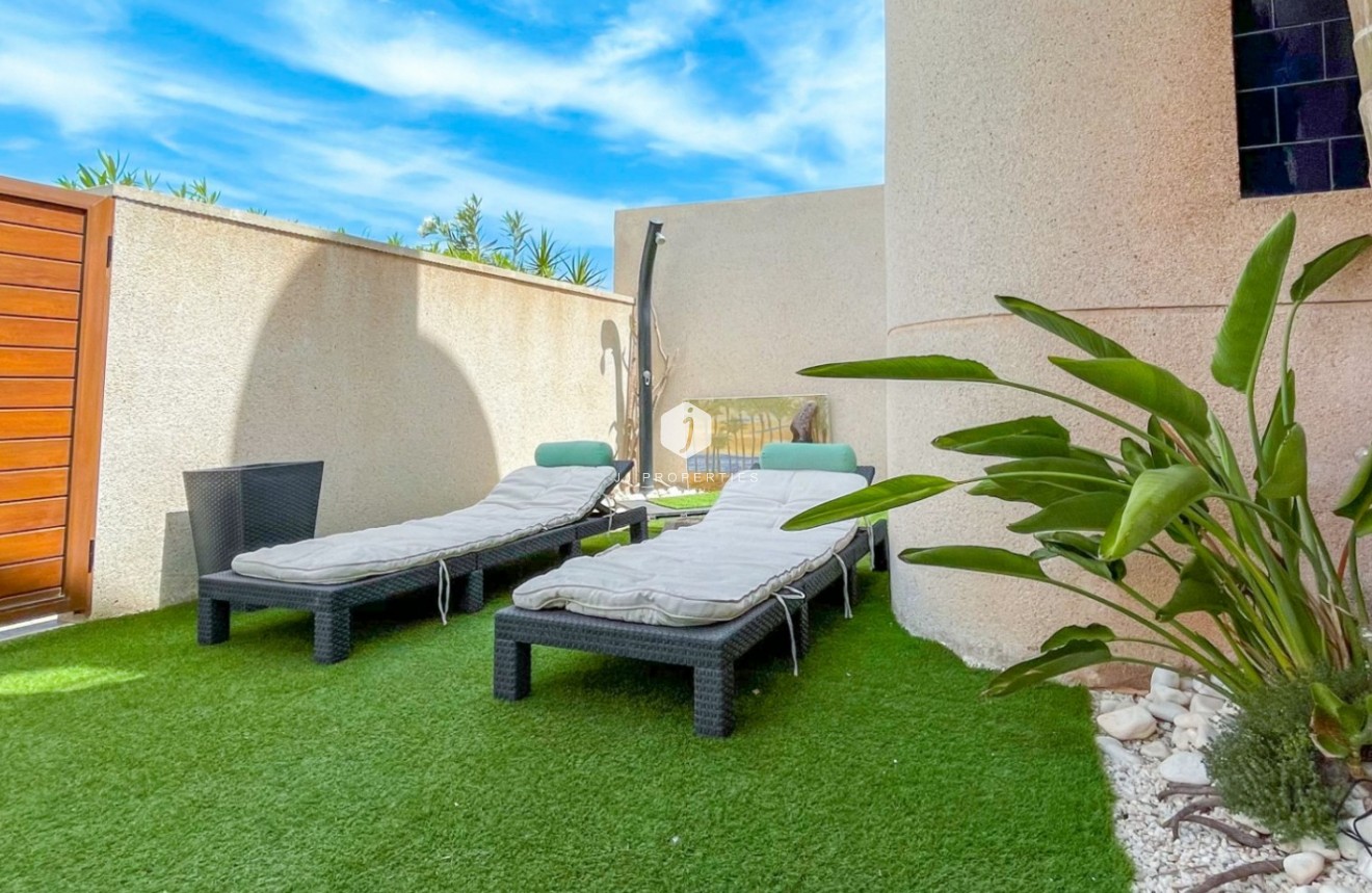 Tweedehands - Chalet -
Torrevieja - Costa Blanca