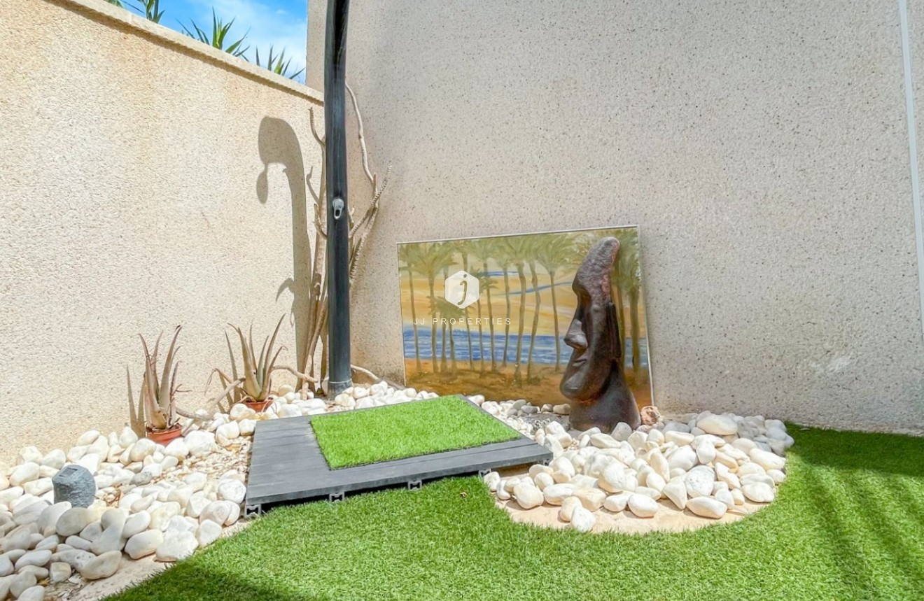 Tweedehands - Chalet -
Torrevieja - Costa Blanca