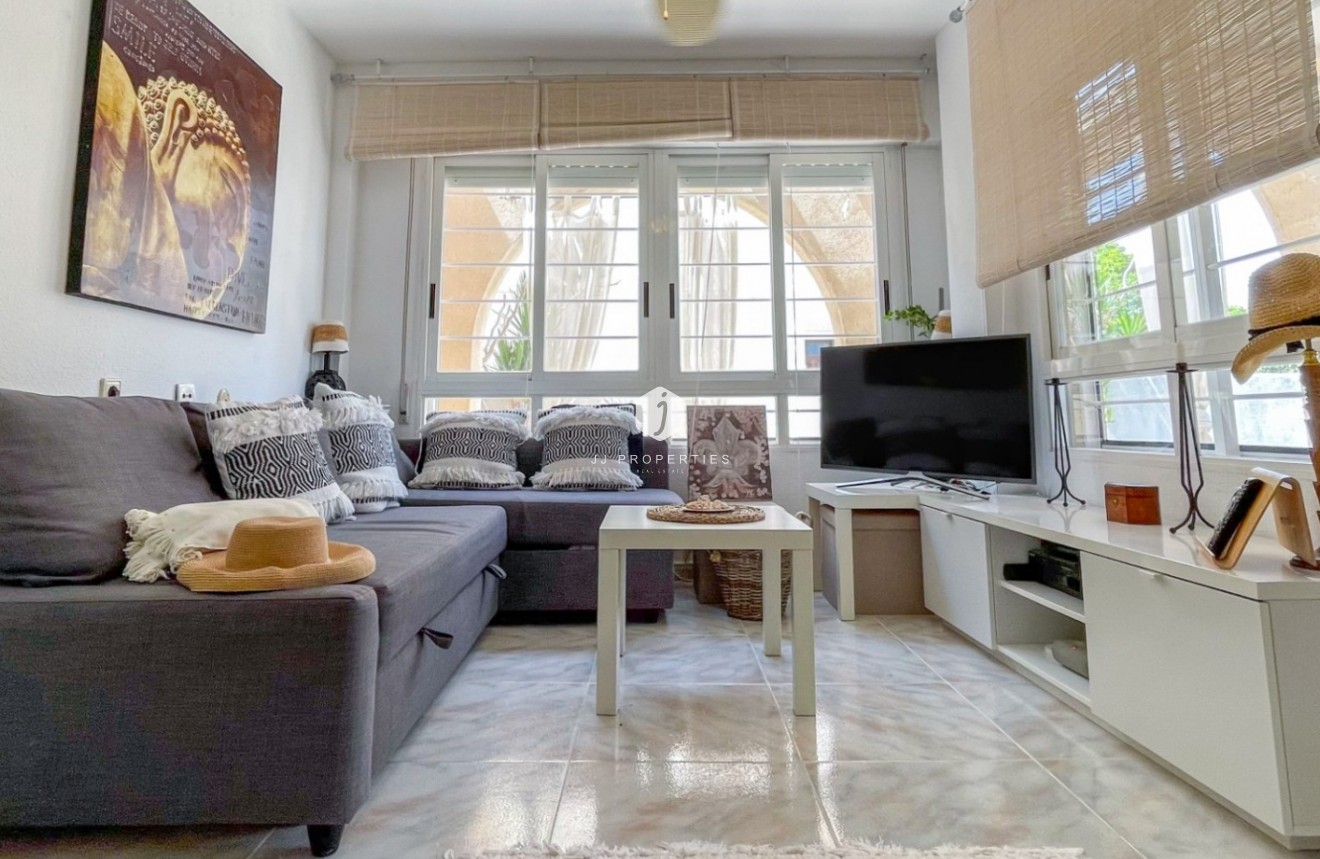 Tweedehands - Chalet -
Torrevieja - Costa Blanca