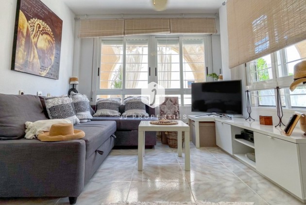 Tweedehands - Chalet -
Torrevieja - Costa Blanca