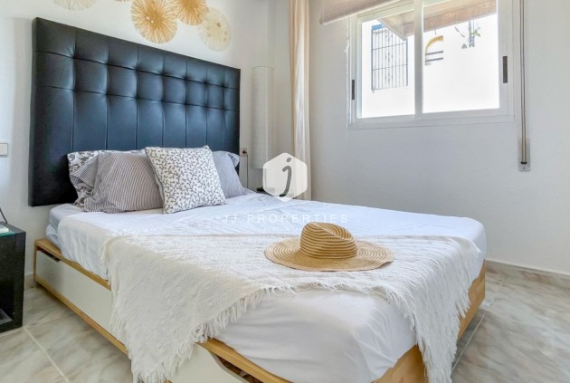 Tweedehands - Chalet -
Torrevieja - Costa Blanca