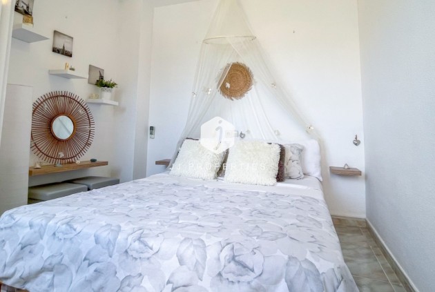 Tweedehands - Chalet -
Torrevieja - Costa Blanca