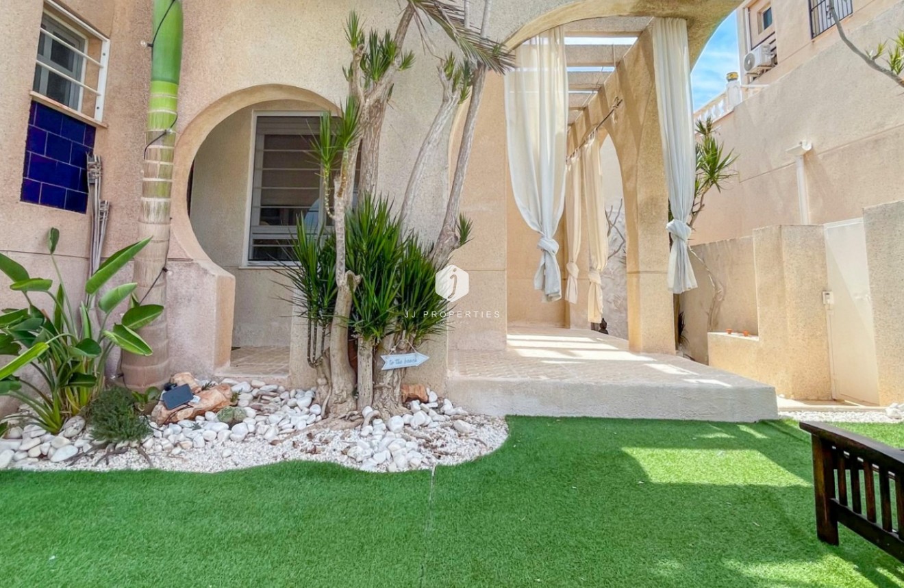 Tweedehands - Chalet -
Torrevieja - Costa Blanca