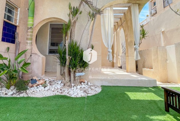 Tweedehands - Chalet -
Torrevieja - Costa Blanca