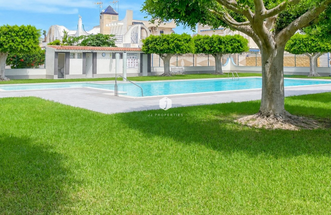 Tweedehands - Chalet -
Torrevieja - Costa Blanca