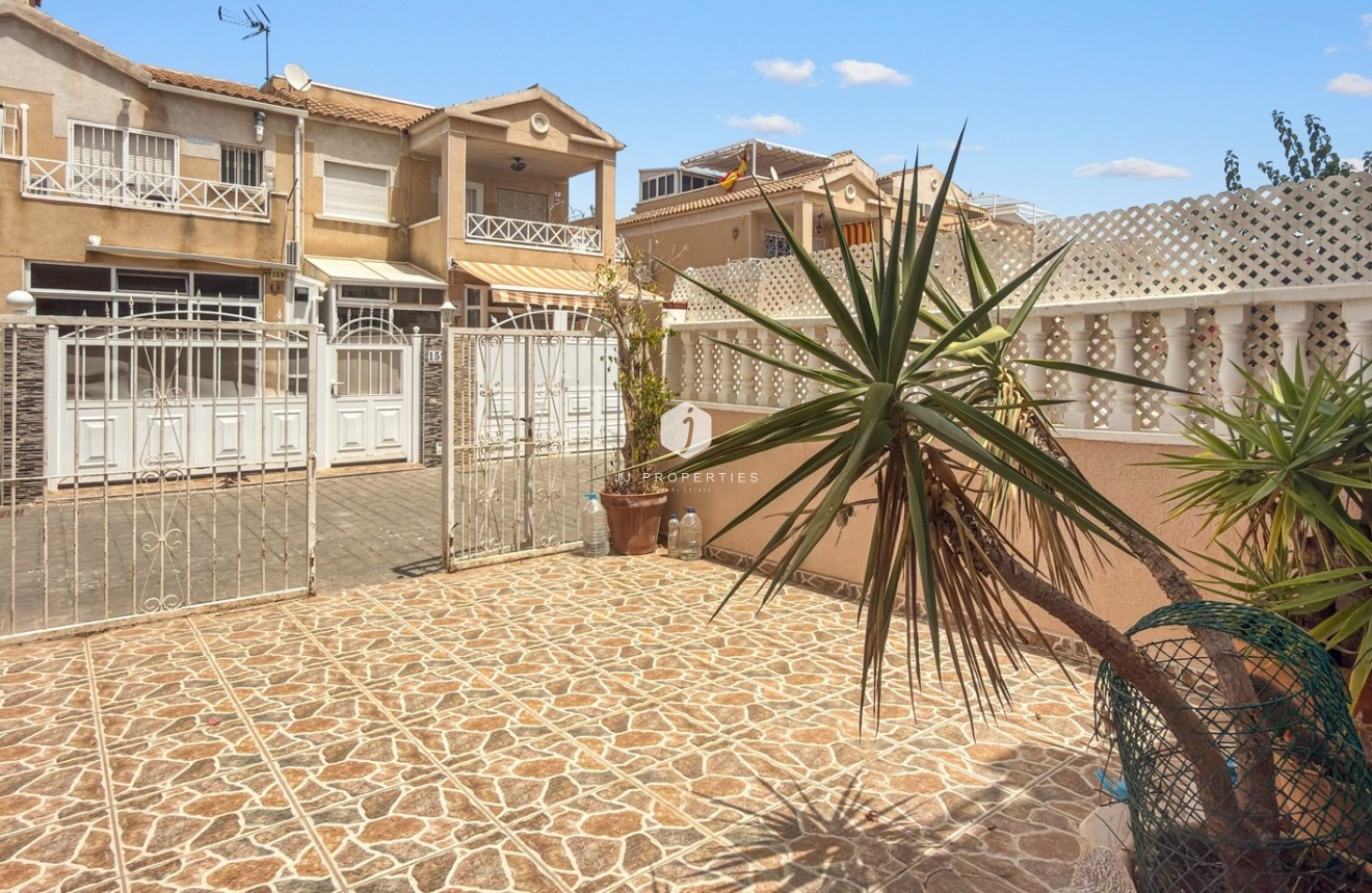 Tweedehands - Chalet -
Torrevieja - Costa Blanca