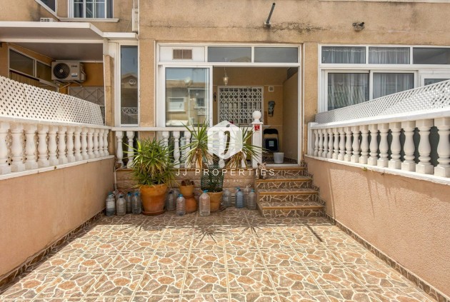 Tweedehands - Chalet -
Torrevieja - Costa Blanca