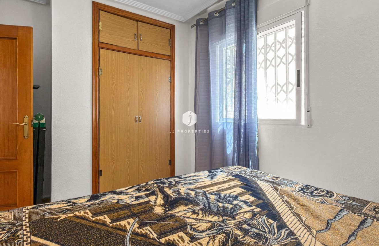 Tweedehands - Chalet -
Torrevieja - Costa Blanca