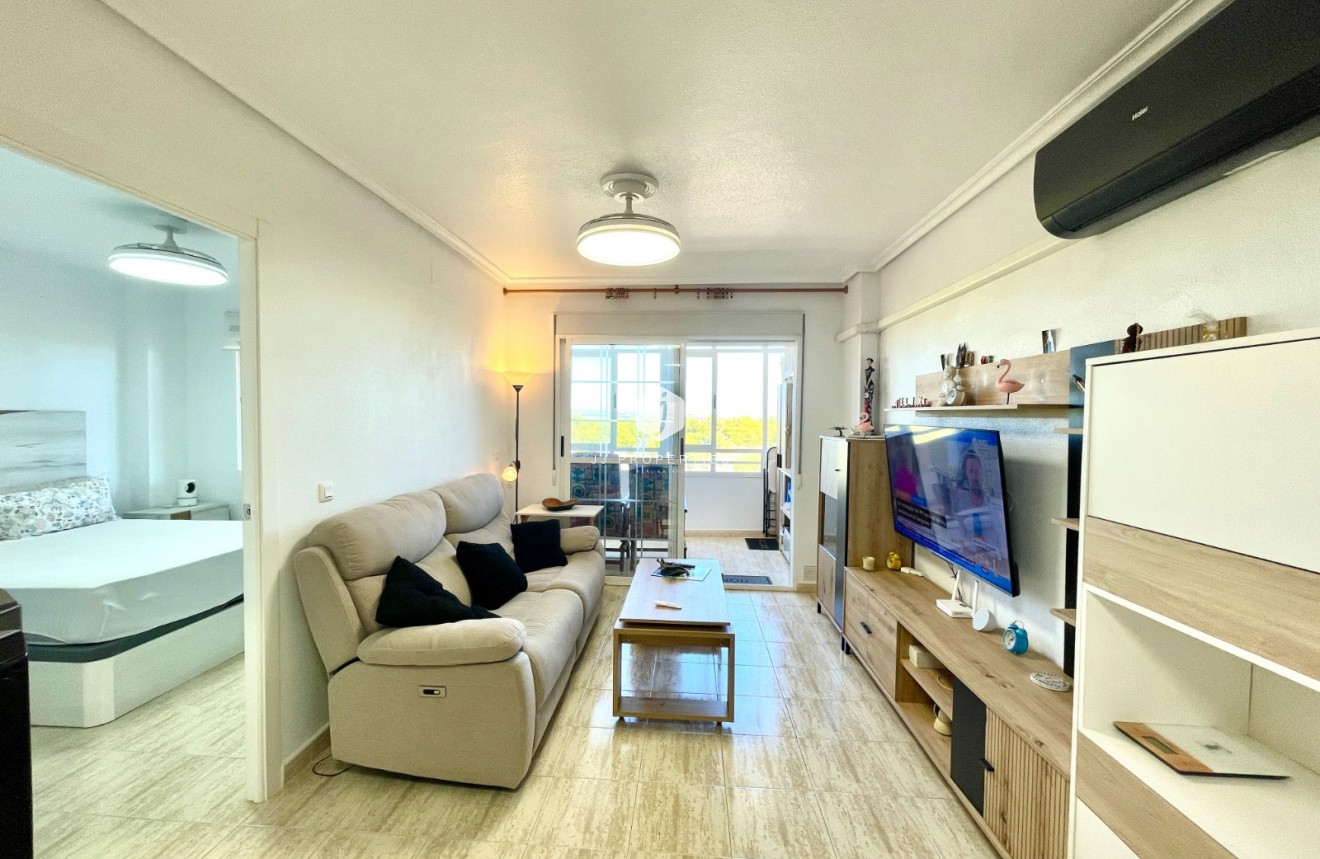 Tweedehands - Appartement / flat -
La Siesta - Costa Blanca