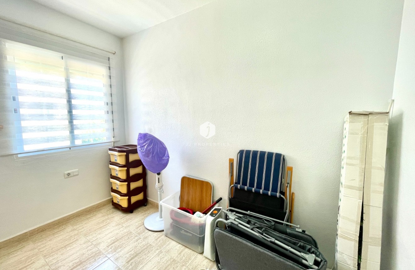 Tweedehands - Appartement / flat -
La Siesta - Costa Blanca