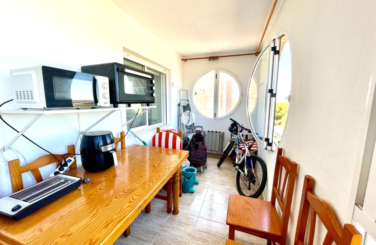 Tweedehands - Appartement / flat -
La Siesta - Costa Blanca