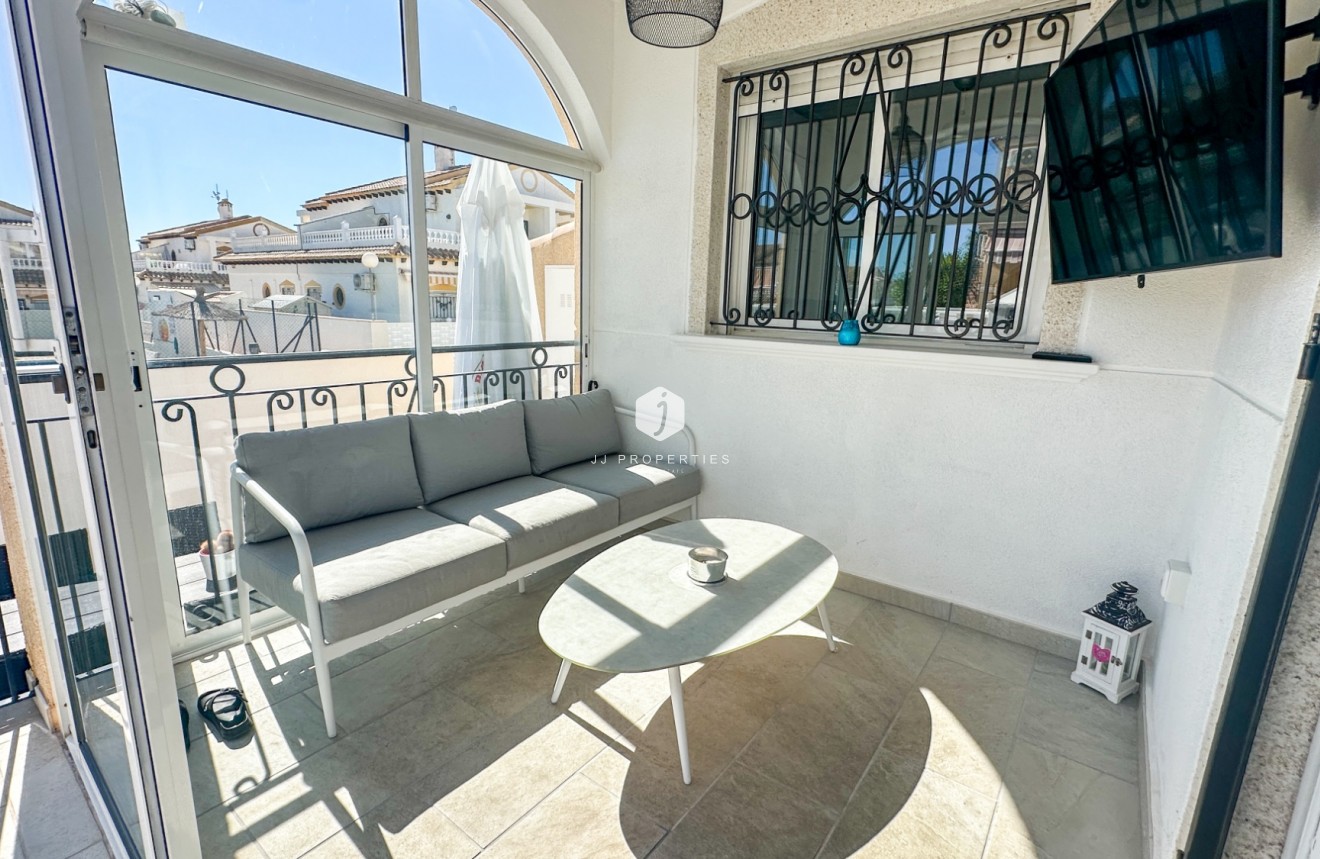 Resale - Chalet -
Los Altos - Costa Blanca