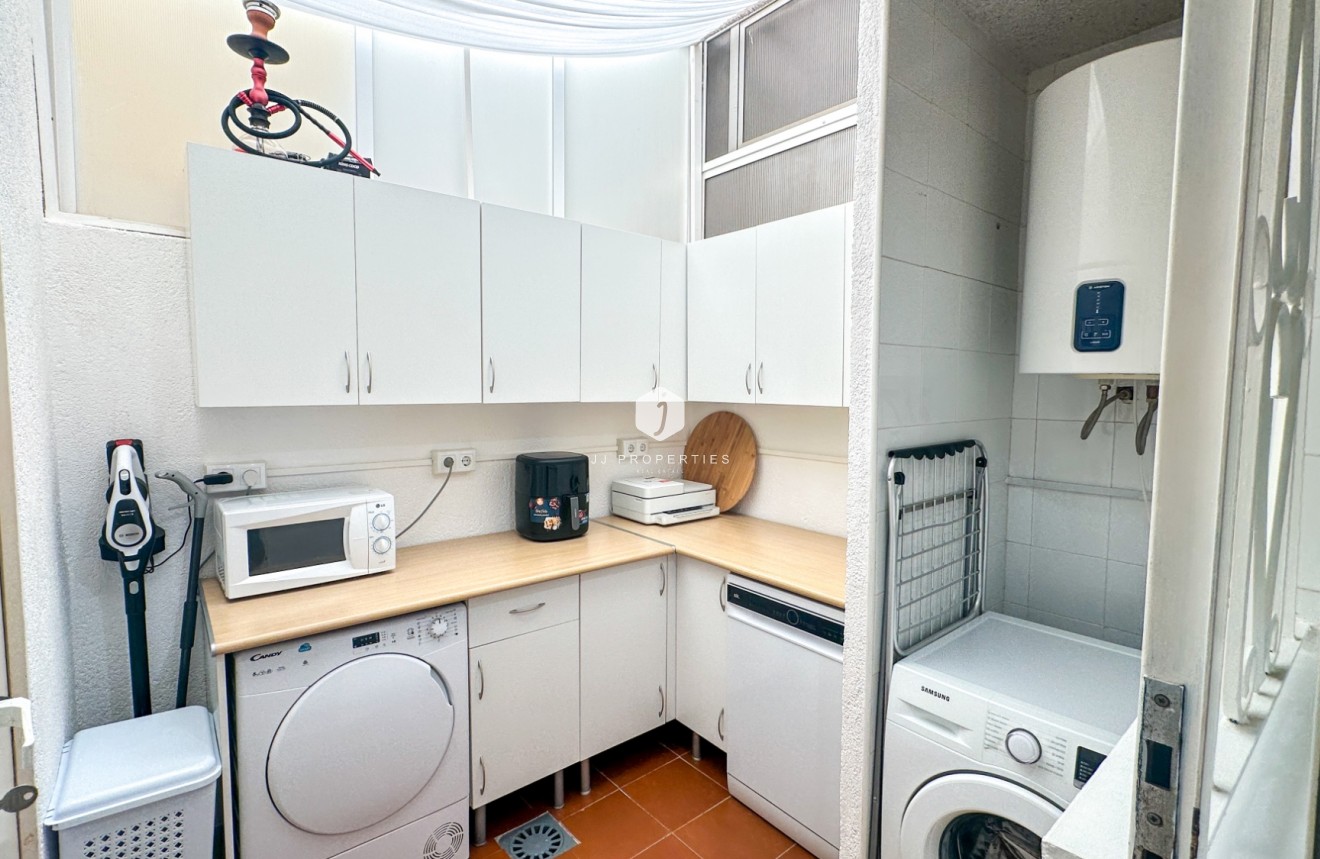 Resale - Chalet -
Los Altos - Costa Blanca