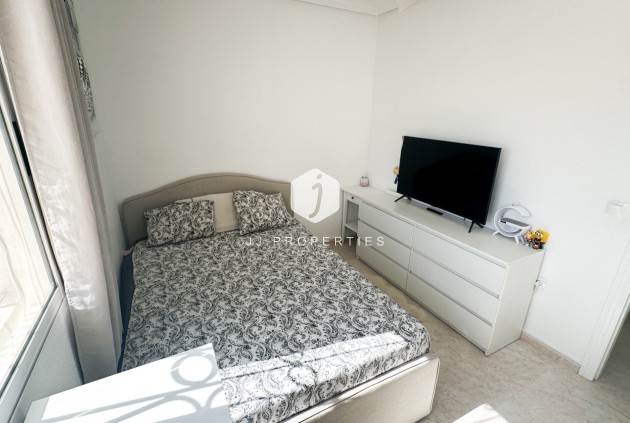 Resale - Chalet -
Los Altos - Costa Blanca