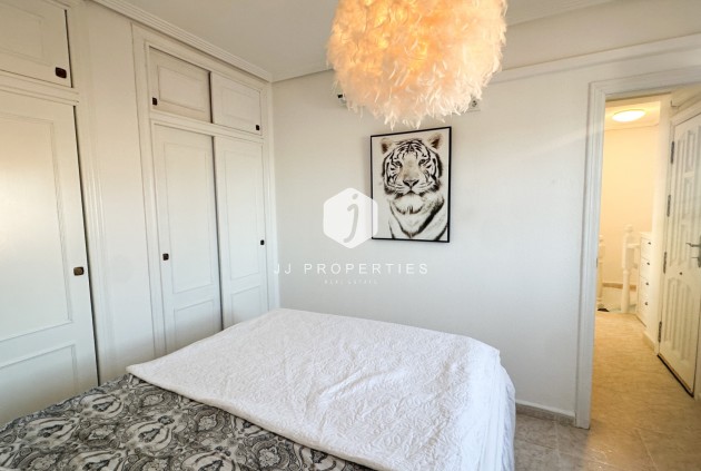Resale - Chalet -
Los Altos - Costa Blanca