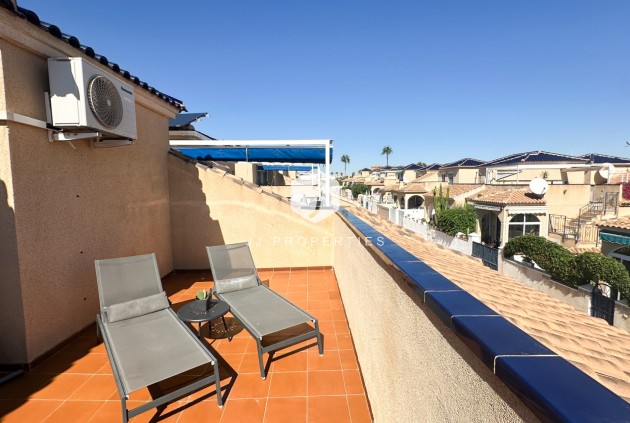 Resale - Chalet -
Los Altos - Costa Blanca