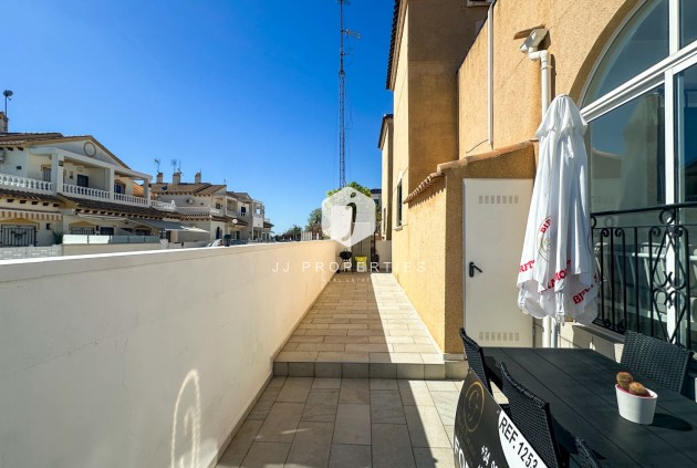 Resale - Chalet -
Los Altos - Costa Blanca