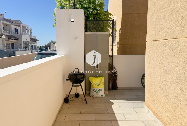 Resale - Chalet -
Los Altos - Costa Blanca