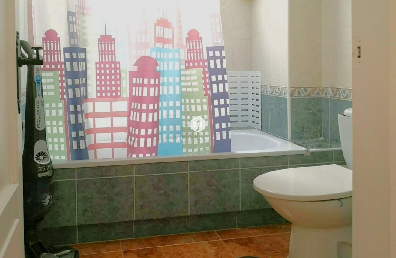 Tweedehands - Appartement / flat -
Torrevieja - PARQUE DE LAS NACIONES