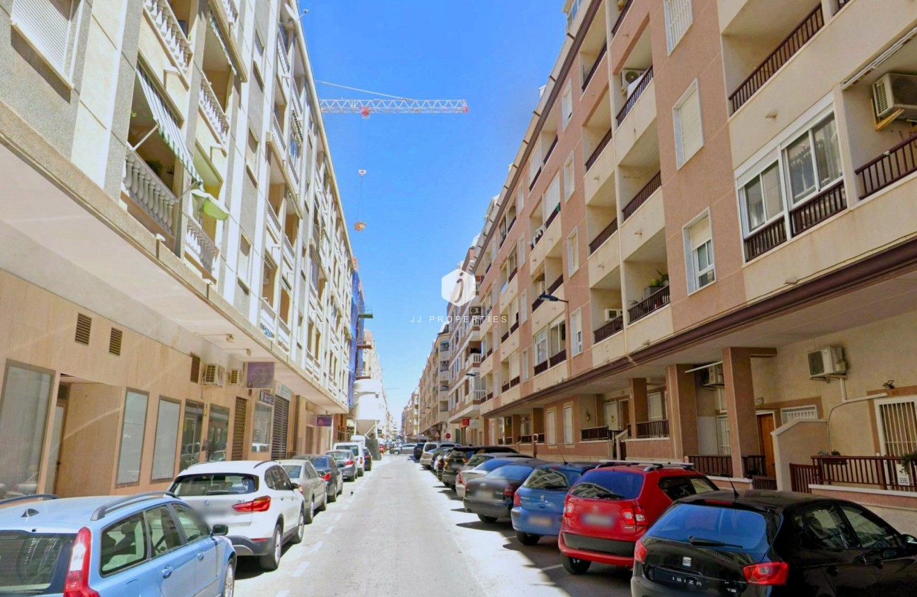 Tweedehands - Appartement / flat -
Torrevieja - PARQUE DE LAS NACIONES
