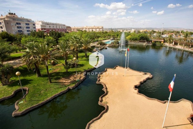Tweedehands - Appartement / flat -
Torrevieja - PARQUE DE LAS NACIONES