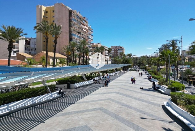 Tweedehands - Appartement / flat -
Torrevieja - PARQUE DE LAS NACIONES