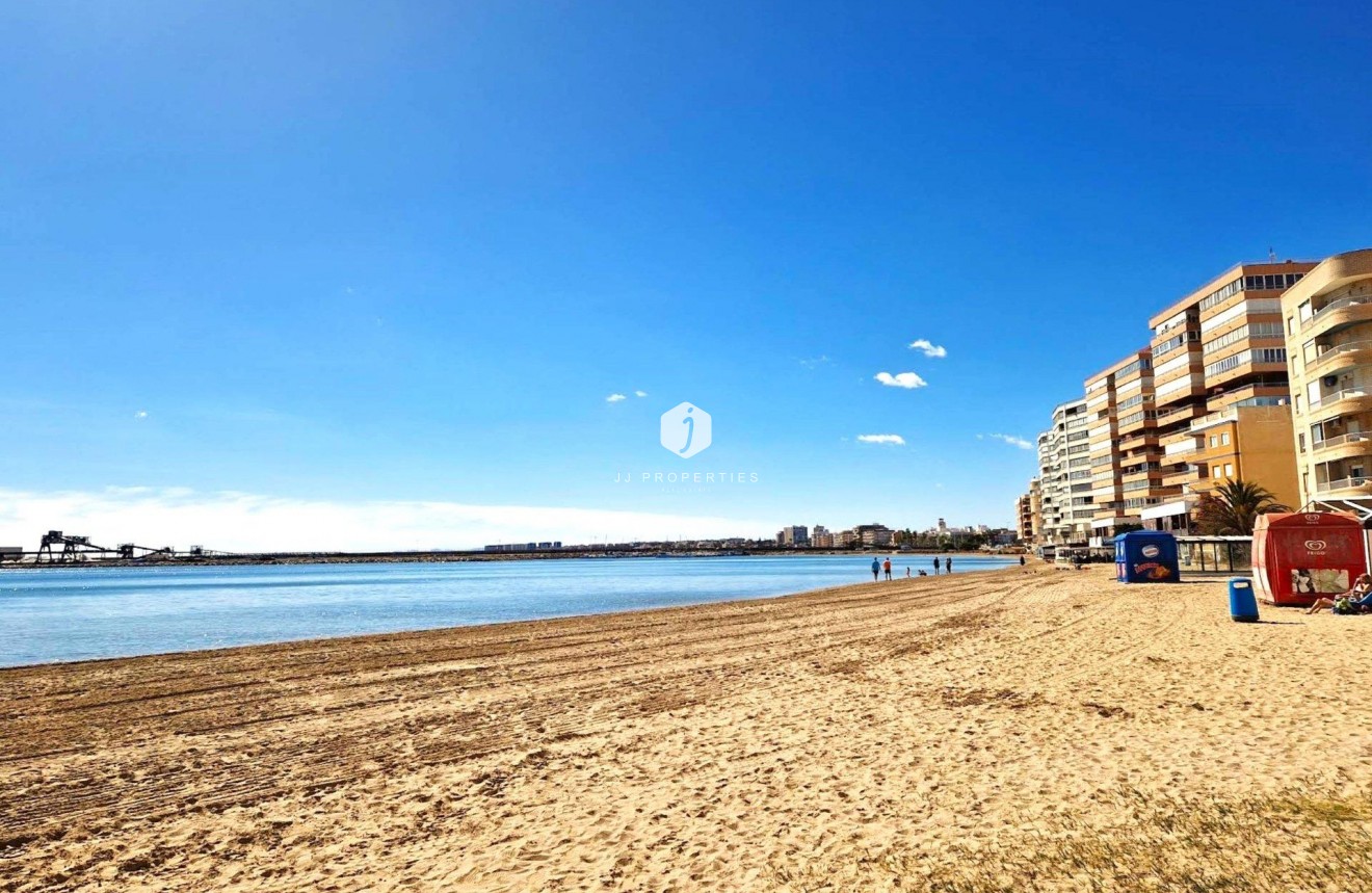 Tweedehands - Appartement / flat -
Torrevieja - PARQUE DE LAS NACIONES