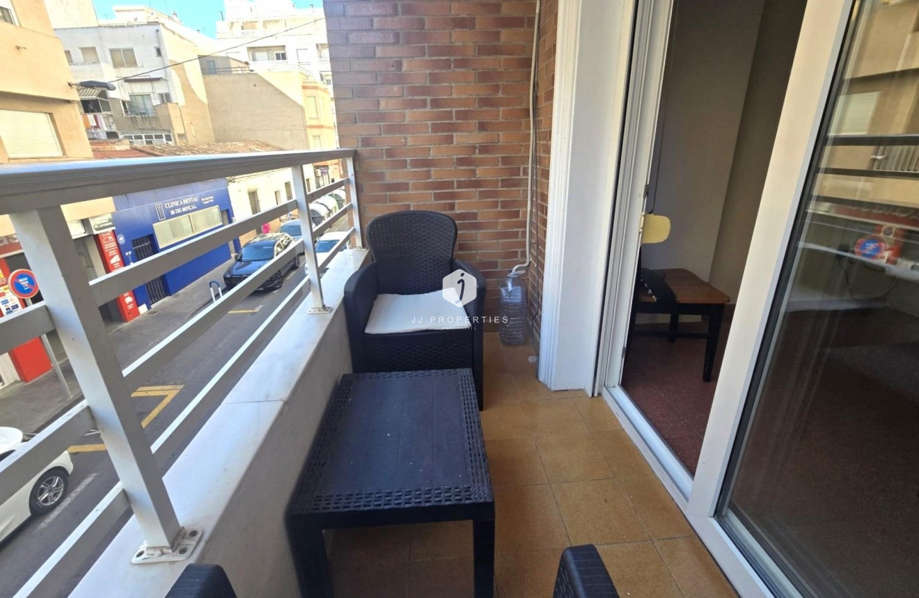 Tweedehands - Appartement / flat -
Torrevieja - Las Piscinas Naturales